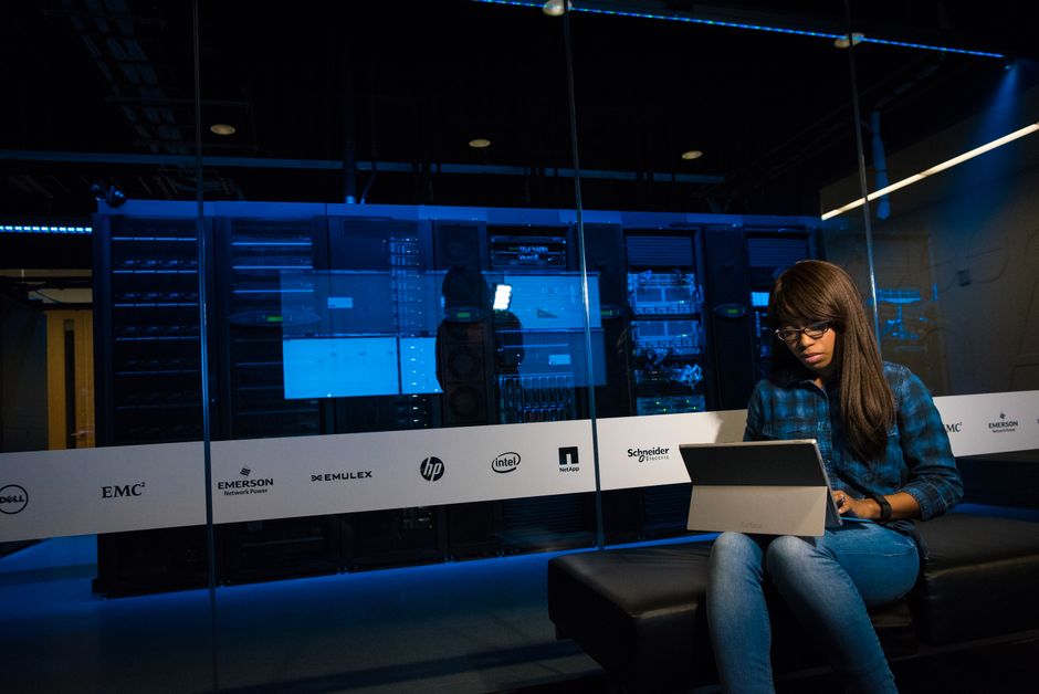 Spesialis Dukungan Teknis Office Online Server