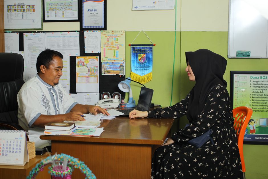 Lowongan Staf Redaksi Jurnal Ilmiah